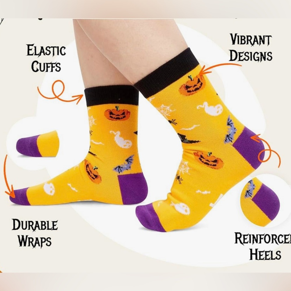 Unisex Kids Trick or Treat Halloween Crew Socks Happypop NIB